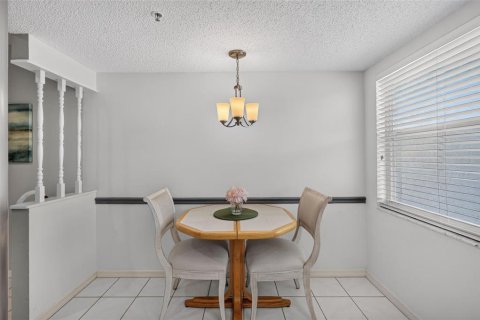 Condo in Bradenton, Florida, 2 bedrooms № 2208625 - photo 26