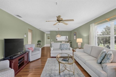 Condo in Bradenton, Florida, 2 bedrooms № 2208625 - photo 24