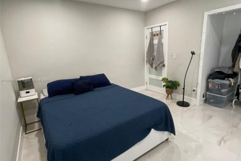 Villa ou maison à vendre à North Miami Beach, Floride: 4 chambres, 196.12 m2 № 1882425 - photo 7
