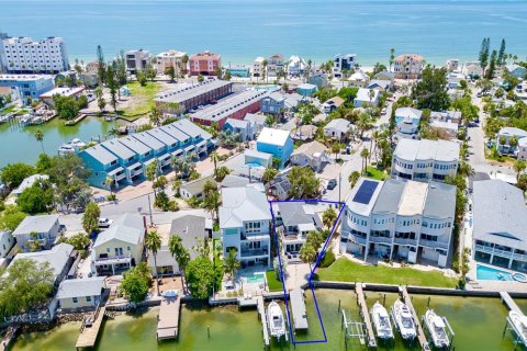 Villa ou maison à vendre à Treasure Island, Floride: 3 chambres, 209.12 m2 № 1908955 - photo 3