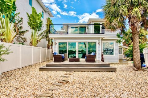 Villa ou maison à vendre à Treasure Island, Floride: 3 chambres, 209.12 m2 № 1908955 - photo 10