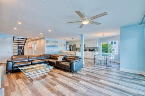 Villa ou maison à vendre à Treasure Island, Floride: 3 chambres, 209.12 m2 № 1908955 - photo 20