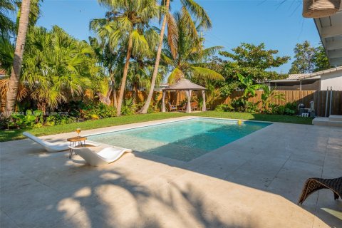 Casa en venta en Hollywood, Florida, 3 dormitorios, 156.45 m2 № 1894263 - foto 9