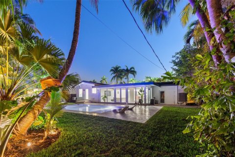 Casa en venta en Hollywood, Florida, 3 dormitorios, 156.45 m2 № 1894263 - foto 15