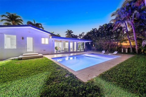 Casa en venta en Hollywood, Florida, 3 dormitorios, 156.45 m2 № 1894263 - foto 11