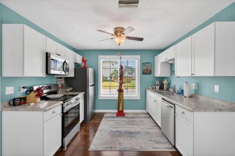 House in Nokomis, Florida 3 bedrooms, 156.91 sq.m. № 2098295 - photo 22