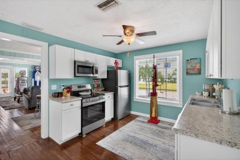 House in Nokomis, Florida 3 bedrooms, 156.91 sq.m. № 2098295 - photo 23