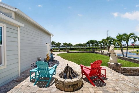 House in Nokomis, Florida 3 bedrooms, 156.91 sq.m. № 2098295 - photo 12