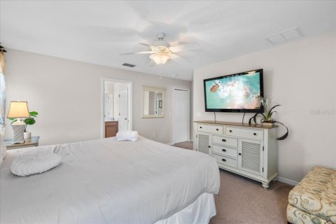 Casa en venta en Kissimmee, Florida, 6 dormitorios, 326.27 m2 № 1835808 - foto 28