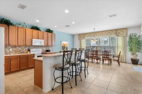 Casa en venta en Kissimmee, Florida, 6 dormitorios, 326.27 m2 № 1835808 - foto 8