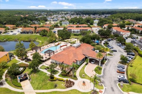 Casa en venta en Kissimmee, Florida, 6 dormitorios, 326.27 m2 № 1835808 - foto 3