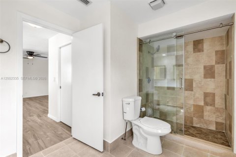 Снять в аренду таунхаус в Купер-Сити, Флорида 3 спальни, 154.78м2, № 2067963 - фото 25