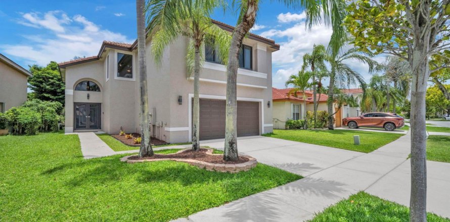 House in Miramar, Florida 4 bedrooms, 218.04 sq.m. № 2249754