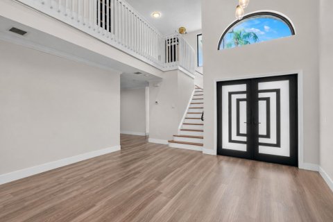 House in Miramar, Florida 4 bedrooms, 218.04 sq.m. № 2249754 - photo 8