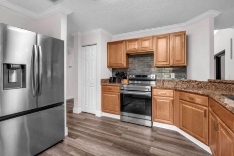 House in Miramar, Florida 4 bedrooms, 218.04 sq.m. № 2249754 - photo 13