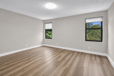 House in Miramar, Florida 4 bedrooms, 218.04 sq.m. № 2249754 - photo 22