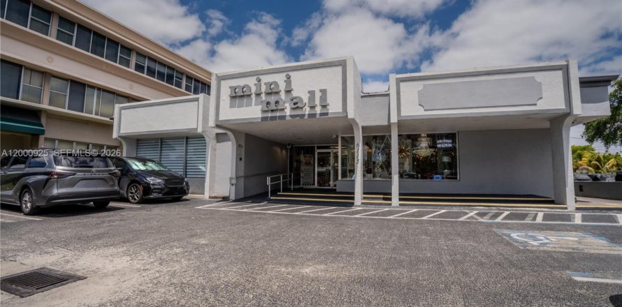 Immobilier commercial à Miramar, Floride № 2170196