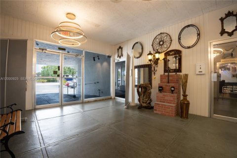 Immobilier commercial à vendre à Miramar, Floride № 2170196 - photo 3