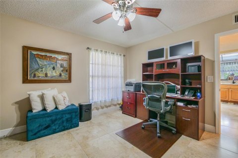 Condo in Lauderhill, Florida, 2 bedrooms  № 2195064 - photo 29