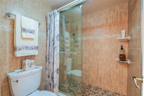 Condo in Lauderhill, Florida, 2 bedrooms  № 2195064 - photo 25