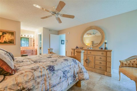 Condo in Lauderhill, Florida, 2 bedrooms  № 2195064 - photo 23