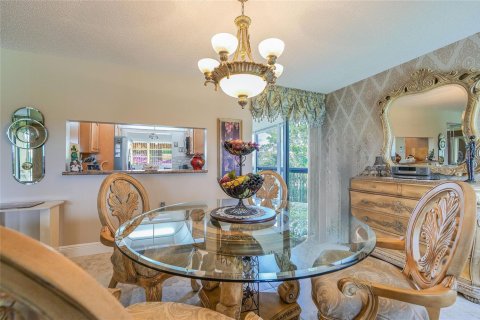 Condo in Lauderhill, Florida, 2 bedrooms  № 2195064 - photo 8