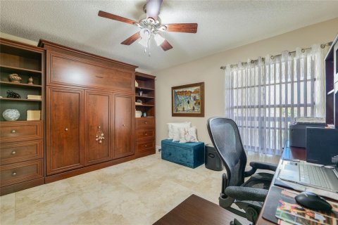 Condo in Lauderhill, Florida, 2 bedrooms  № 2195064 - photo 28