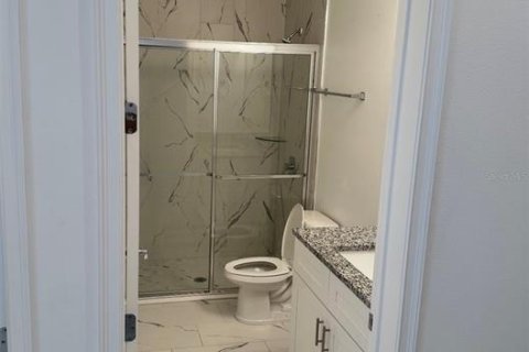 Touwnhouse à louer à Windermere, Floride: 4 chambres, 161.28 m2 № 2147699 - photo 8