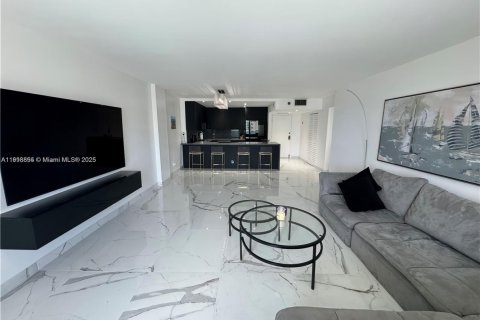 Condominio en venta en Hollywood, Florida, 2 dormitorios, 117.99 m2 № 1974081 - foto 5