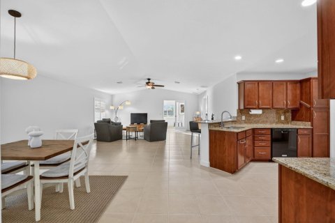 Casa en venta en St. Lucie, Florida, 2 dormitorios, 156.91 m2 № 2085085 - foto 12