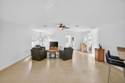 Casa en venta en St. Lucie, Florida, 2 dormitorios, 156.91 m2 № 2085085 - foto 30