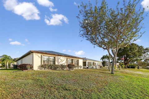 Casa en venta en St. Lucie, Florida, 2 dormitorios, 156.91 m2 № 2085085 - foto 6
