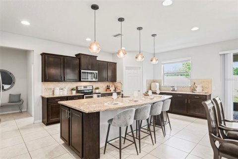 Casa en venta en Valrico, Florida, 5 dormitorios, 354.61 m2 № 1903084 - foto 13
