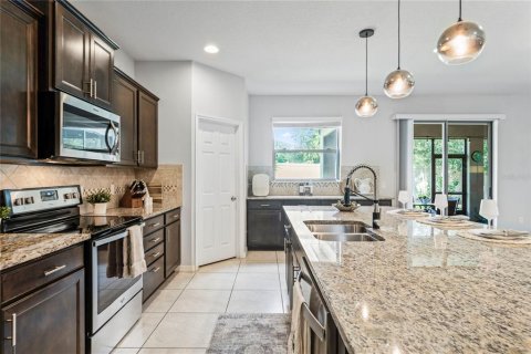Casa en venta en Valrico, Florida, 5 dormitorios, 354.61 m2 № 1903084 - foto 15
