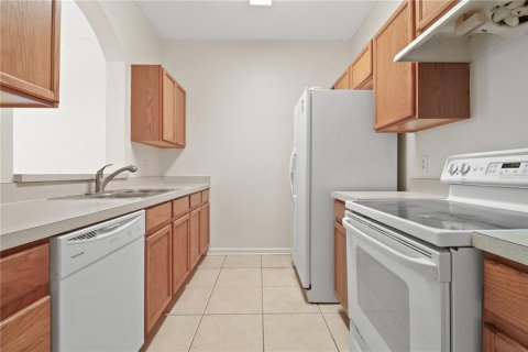 Condo in Orlando, Florida, 3 bedrooms  № 1829947 - photo 7