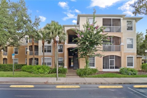 Condo in Orlando, Florida, 3 bedrooms  № 1829947 - photo 1