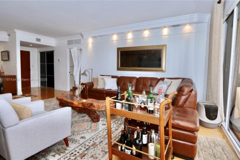Condominio en venta en Aventura, Florida, 2 dormitorios, 141.21 m2 № 1684194 - foto 3