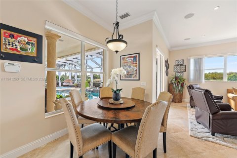 Casa en venta en Port St. Lucie, Florida, 5 dormitorios, 482.81 m2 № 1999889 - foto 9