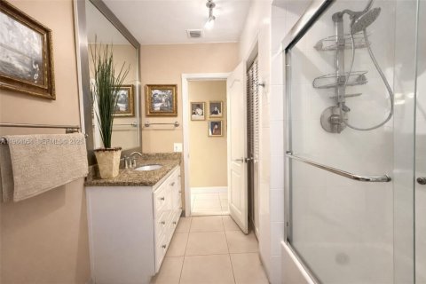 Купить виллу или дом в Майами, Флорида 6 спален, 349.31м2, № 2027387 - фото 12