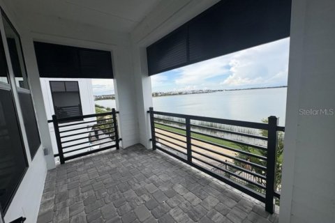 Townhouse in Sarasota, Florida 3 bedrooms, 218.78 sq.m. № 2204279 - photo 19