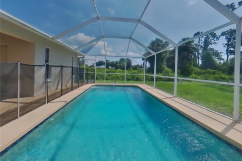Casa en alquiler en North Port, Florida, 3 dormitorios, 160.81 m2 № 1843702 - foto 18