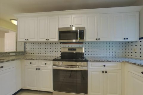 Casa en alquiler en North Port, Florida, 3 dormitorios, 160.81 m2 № 1843702 - foto 7