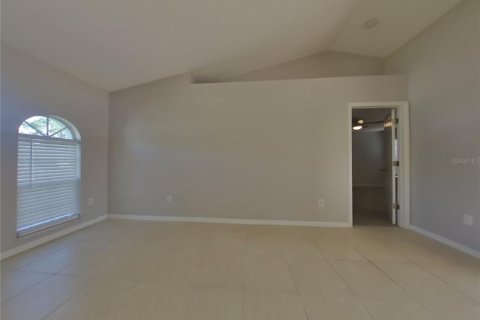 Casa en alquiler en North Port, Florida, 3 dormitorios, 160.81 m2 № 1843702 - foto 3