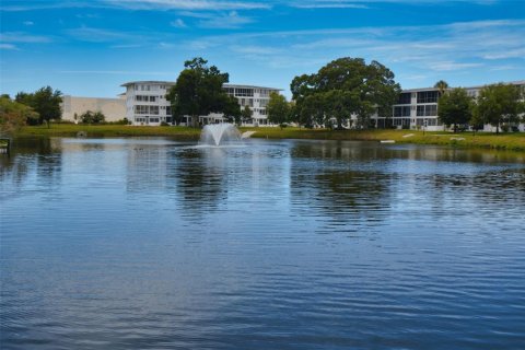 Condo in Seminole, Florida, 1 bedroom  № 1894312 - photo 15