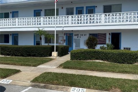 Condo in Seminole, Florida, 1 bedroom  № 1894312 - photo 1