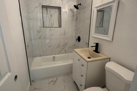 Immobilier commercial à vendre à St. Lucie, Floride: 314.38 m2 № 2089393 - photo 7
