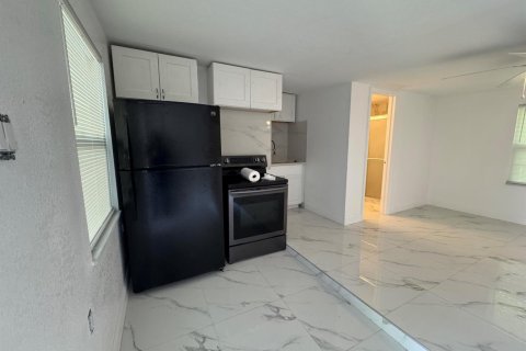 Immobilier commercial à vendre à St. Lucie, Floride: 314.38 m2 № 2089393 - photo 13