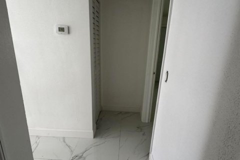 Immobilier commercial à vendre à St. Lucie, Floride: 314.38 m2 № 2089393 - photo 6