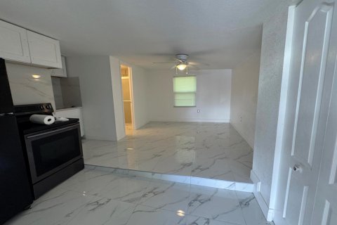 Immobilier commercial à vendre à St. Lucie, Floride: 314.38 m2 № 2089393 - photo 14