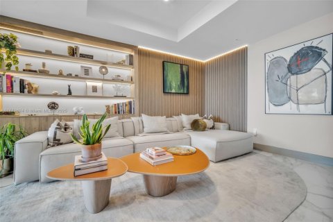 Condo in North Miami Beach, Florida, 2 bedrooms  № 1875434 - photo 7